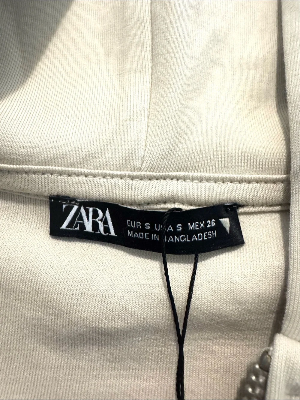 Zara Cropped Zip Up Jacket in Cream